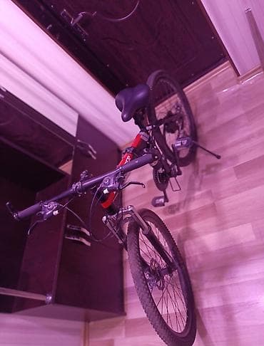 14 dyumlu velosiped: Dağ velosipedi – 26” təkərli, amortizatorlu ön çəngəl, disk əyləclər — 2