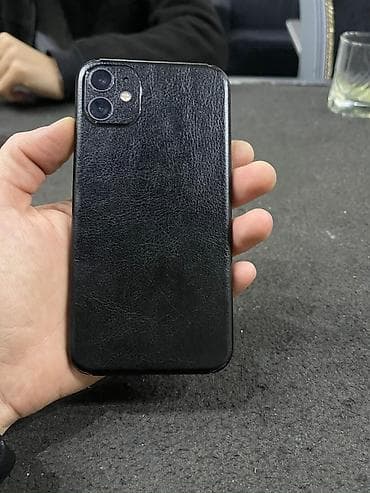 xiomi note 11: IPhone 11, 64 GB, Qara, Face ID — 3