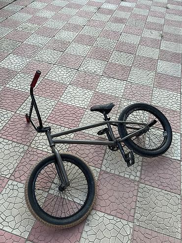 bmx: Bu BMX velosipedi United, WeThePeople, Eclat, Rant, Haro və Verde kimi — 5