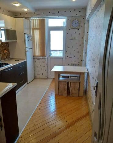 binə qəsəbəsi: Bakıxanov qəs., 3 otaqlı, Yeni tikili, m. Neftçilər, 82 kv. m — 7