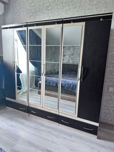 islenmis dolab satilir: İşlənmiş, Açılan, Düz dolab, Qarderob, paltar dolabı — 1