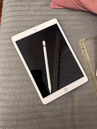 Apple iPad 7 (10.2, 2019) 32GB satılır. Cihaz xanım tərəfindən