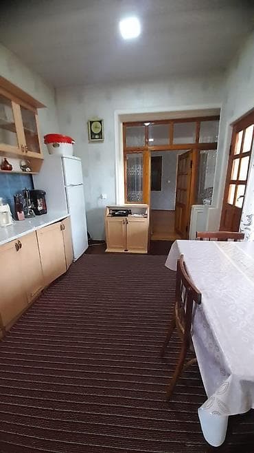 hovsanda heyet evler: Həyətyanı fərdi yaşayış evi - Geniş bağlı həyət: daşla döşənmiş — 9