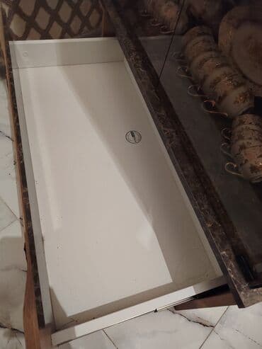 Rəf vitrinləri: Şüşəli dolab vitrini, Yeni, Ünvandan götürmə — 2