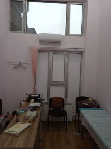 nerimanovda obyekt satilir: 28 may və nizami metrosuna yaxin yerləşən ümumi sahəsi 80 kv,m olan,3 — 10