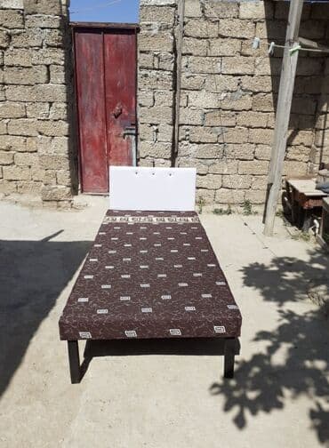 Kravat 
Taza 
Hazırı var — 1