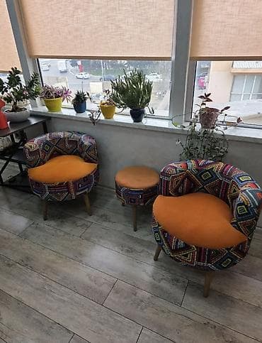 gence kreslo: İşlənmiş, İtaliya — 1