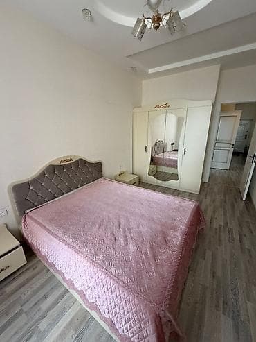 zigda kiraye menzil: 2 otaqlı mənzil – tam mebel və texnika ilə Plan: - Geniş qonaq otağı — 6