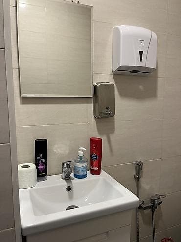 Friends Hostel – kapsul tipli çarpayılı ümumi otaqlar - İki mərtəbəli — 6