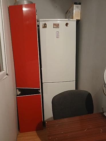 Mənzillər: Tələbə vəya İşləyən xanım 28 May metrosuna 2 dəqiqəliq piyada yoldur — 5