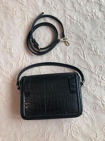 canta teze: ZARA çanta. 1 defe istifade olunub .10/10 veziyyetinde . 25 AZN — 4