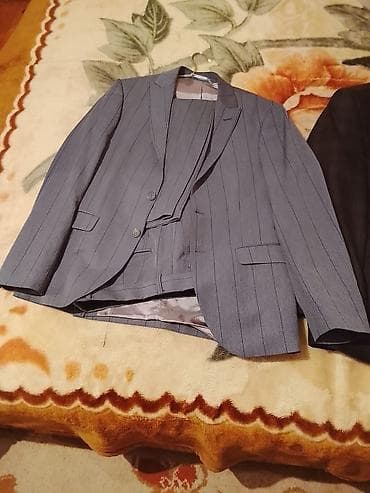 Kişi klassik kostyumları – bir neçə model - Açıq boz rəngdə, incə