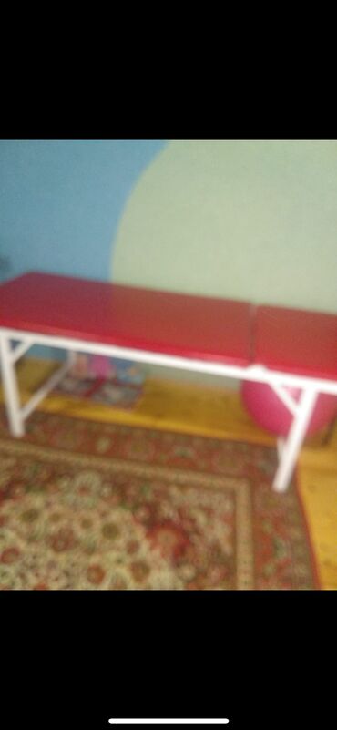 Tibbi carpayi ve sentrafuqa aparati. Ela veziyyetdedir sadece her