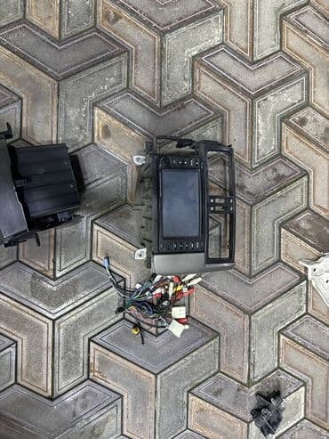 kuzu: Ön, Toyota Land cruiser, 2010 il, Ünvandan götürmə, Pulsuz çatdırılma, Ödənişli çatdırılma — 6