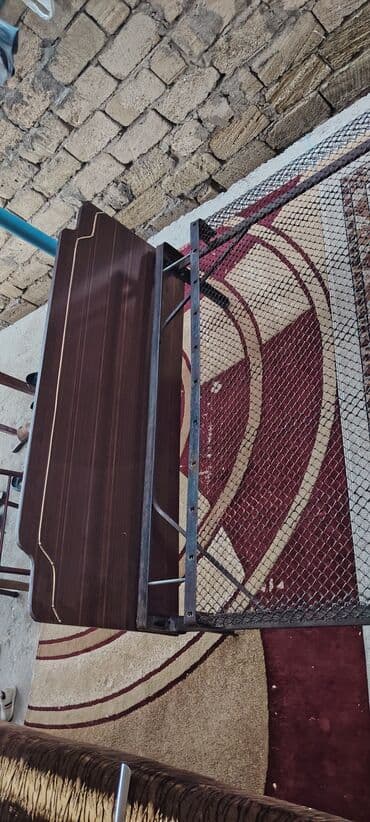 qoşa taxt: İşlənmiş, İkinəfərlik çarpayı, Bazasız, Matrassız, Siyirməsiz — 2