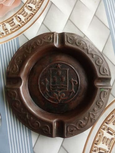 vitrin dekor: Metal külqabı - Material: tökmə metal (bürünc tərzində), ağır və — 3