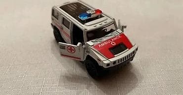 oyuncaq kassa: Uşaq oyuncağı – Ambulans SUV maşın - Korpus: metal və plastik — 4