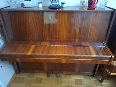 CD, DVD disklər və kassetlər: Upright piano – “Desna” markalı, klassik dizayn. ünvan 28 may — 2