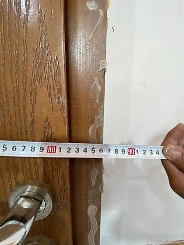 qapi ucun setkalar: Ağac teksturalı şüşəli otaq qapısı və qutu dəsti - Material: taxta — 3