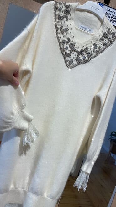 atlas don modelleri: Ağ yun don.Qol ucları və ətək krujevalı. Coco Baku mağazasından 120 — 1