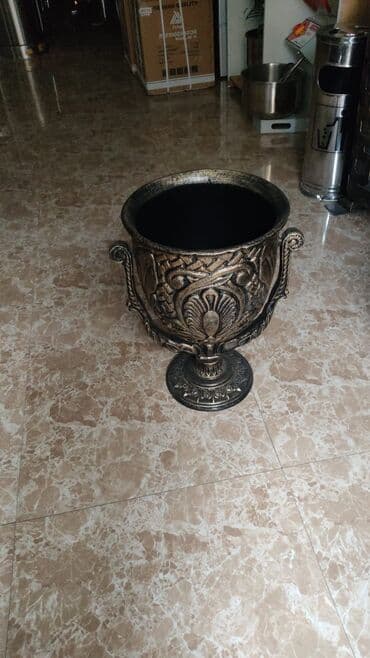 sutlac qablari: Zibil qabi Tullantı qabi Ferqli çeşidlər mövcuddur Qiymət çeşidinə — 7