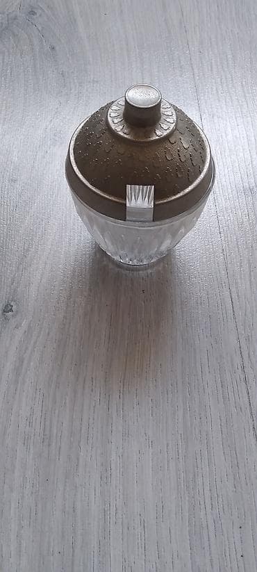 gumus qab: Şüşə qab + metal qapaq - Material: kəsimli naxışlı şəffaf şüşə kasa — 1