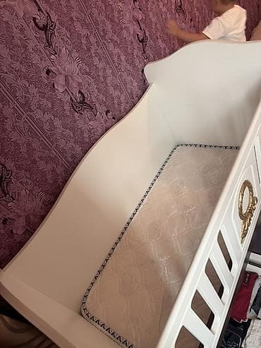 bag desti: Uşaq beşiyi – “Baby Mood” model - Rəng: ağ + qəhvəyi dekor, ön paneldə — 2