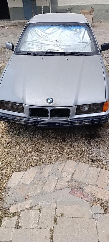 bmw e60 m: BMW 3 series: 2 l | 1995 il Sedan — 1