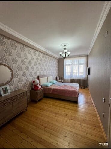 продаю 1 комнатную квартиру: 8-ой километр, 3 комнаты, Новостройка, м. Халглар Достлугу, 105 м² — 10