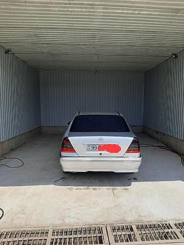 kompressor teh: Mercedes-Benz C-Class: 2.2 l | 1998 il Sedan — 2
