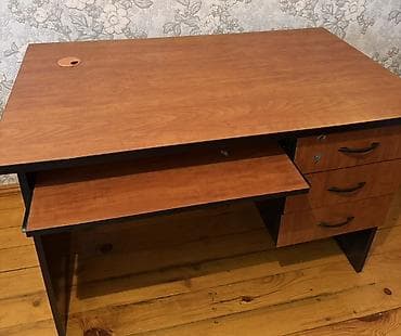 plastik stollar: İşçi üçün, Dördbucaq masa — 2