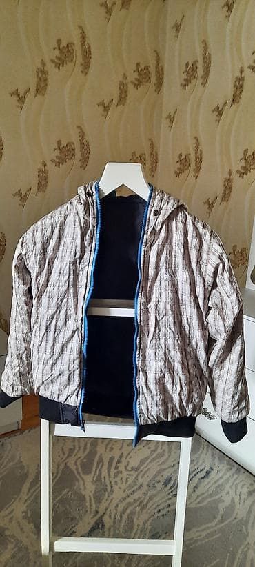 üst geyimi: Uşaq üçün ikiüzlü kapüşonlu yüngül gödəkçə - Brend: Adidas (loqo — 3