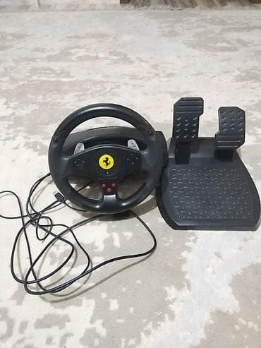 Thrustmaster Ferrari Racing Wheel + Pedal Set 180 derece dönür - — 2