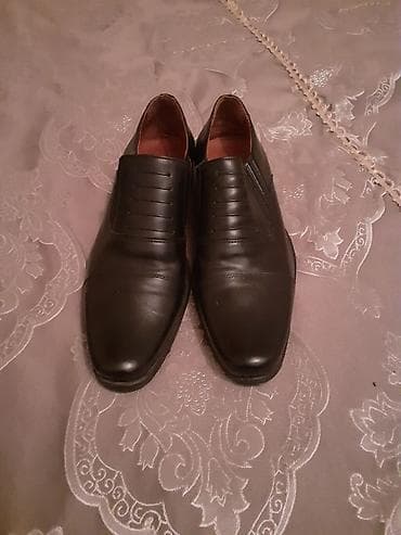ayyaqabı: Gencede satilir deri inespektor ayaqabi Moskvadan alinib — 2