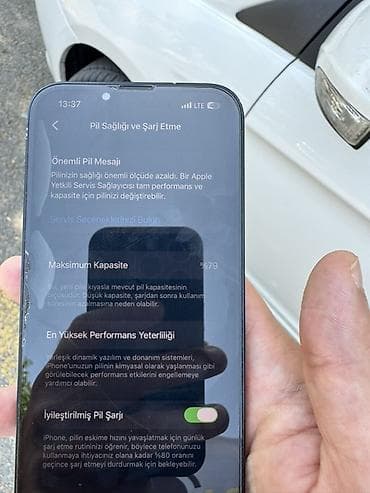 crew 2: IPhone 14, Qara, Face ID — 5