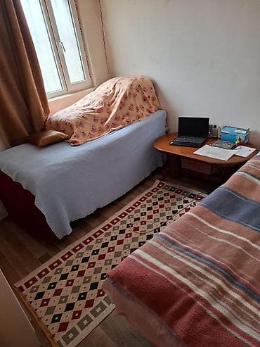 şuvelanda kiraye evler: 4 otaqli heyet evidir oz evimdir her bir seraiti var orta temirlidir — 3