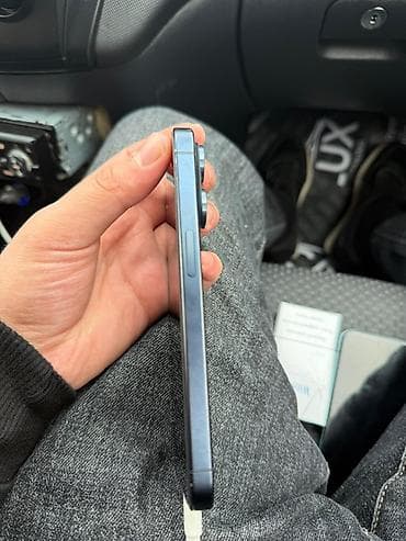 modem 4 antenli: IPhone 15 Pro, 256 GB, Black Titanium, Face ID — 3