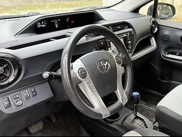 yaris masini: Toyota Aqua: 1.5 l | 2017 il Hetçbek — 7