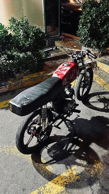 moto n50: Bezprablem af50 kredit yoxdu ancag nagd bidene arxa tekerin kamerine — 4