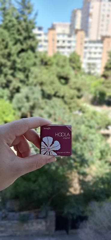 Bronzerlər: Benefit Hoola Original – mini bronzer - Çəkisi: 2.5 g / 0.08 oz — 1