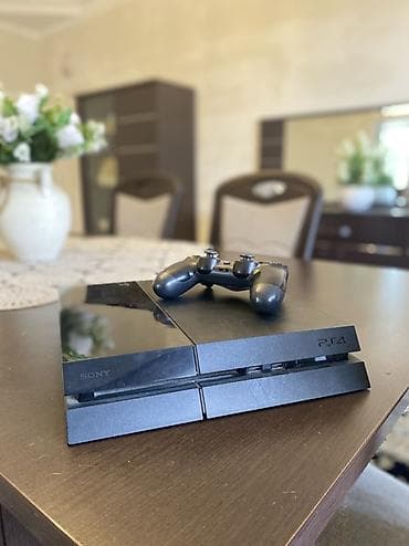 Sony PlayStation 4 (PS4) oyun konsolu - Modell: PS4 (orijinal/slim — 1