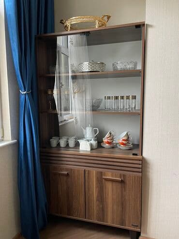 qedimi servant: İşlənmiş, Açılan, 4 qapılı Düz dolab, Servant, Azərbaycan — 3