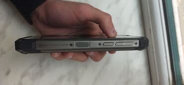 yeni iphone se: DOOGEE möhkəm smartfon - Gücləndirilmiş korpus: küncləri rezinlə — 4