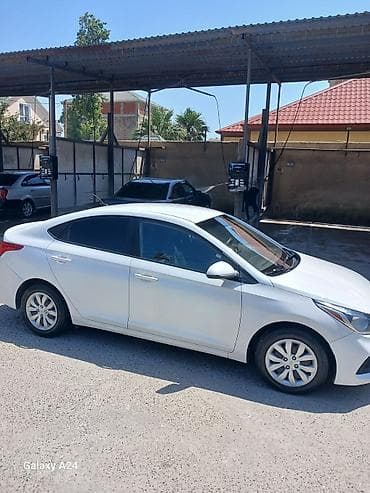 lovol 504 b: Hyundai Accent: 1.6 l | 2021 il Sedan — 6