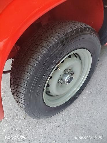 Satılır: avtomobil təkərləri - Ölçü: 175/70 R13 (şin üzərində qeyd