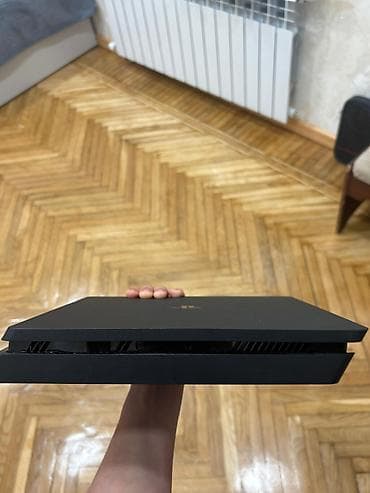 playsta: Xüsusiyyətlər: - Rəng: Qara, mat korpus - Model: PS4 Slim - Ön panel — 3