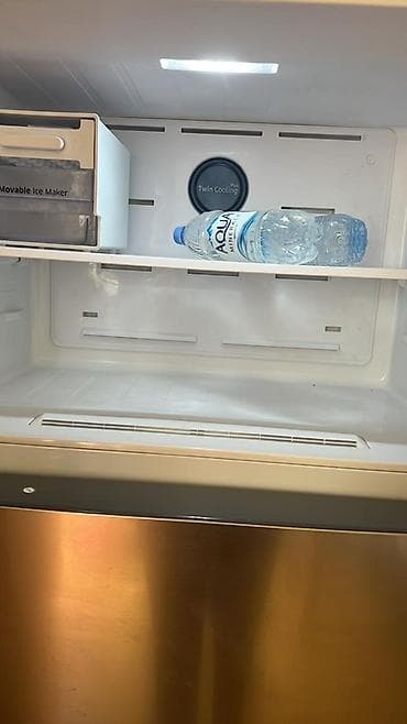 Məişət texnikası: 2 qapılı Samsung Soyuducu Satılır, rəng - Gümüşü, Təkərli — 3