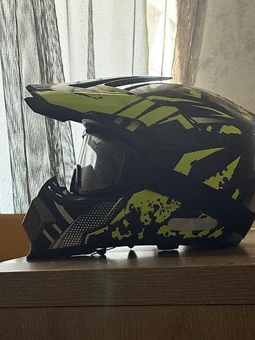 Velosiped aksesuarları: Xarici ölkeden getirilmiş teze ideal model kask işledilmiyib evde — 2