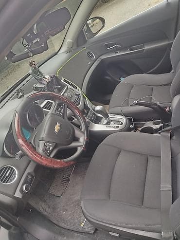 chevrolet disk: Chevrolet Cruze sedan - Kuzov: sedan, bej rəng - Mühərrik: benzin — 7