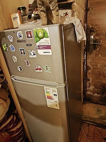 Plitələr və bişirmə panelləri: 2 qapılı Beko Soyuducu Satılır, rəng - Boz — 1